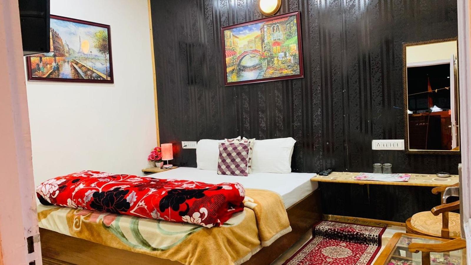 Solan Regency Солан Екстериор снимка